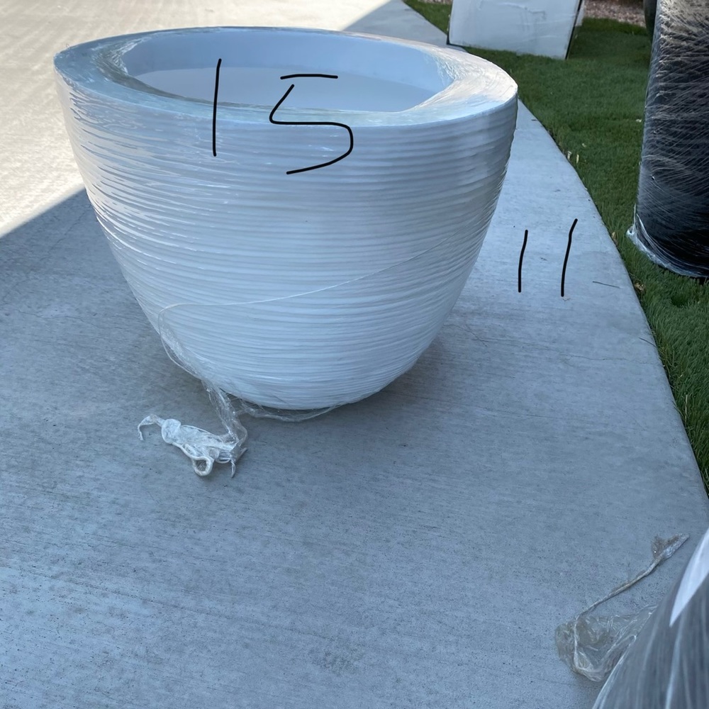 Polyurethane pots - Picture 2 of 6